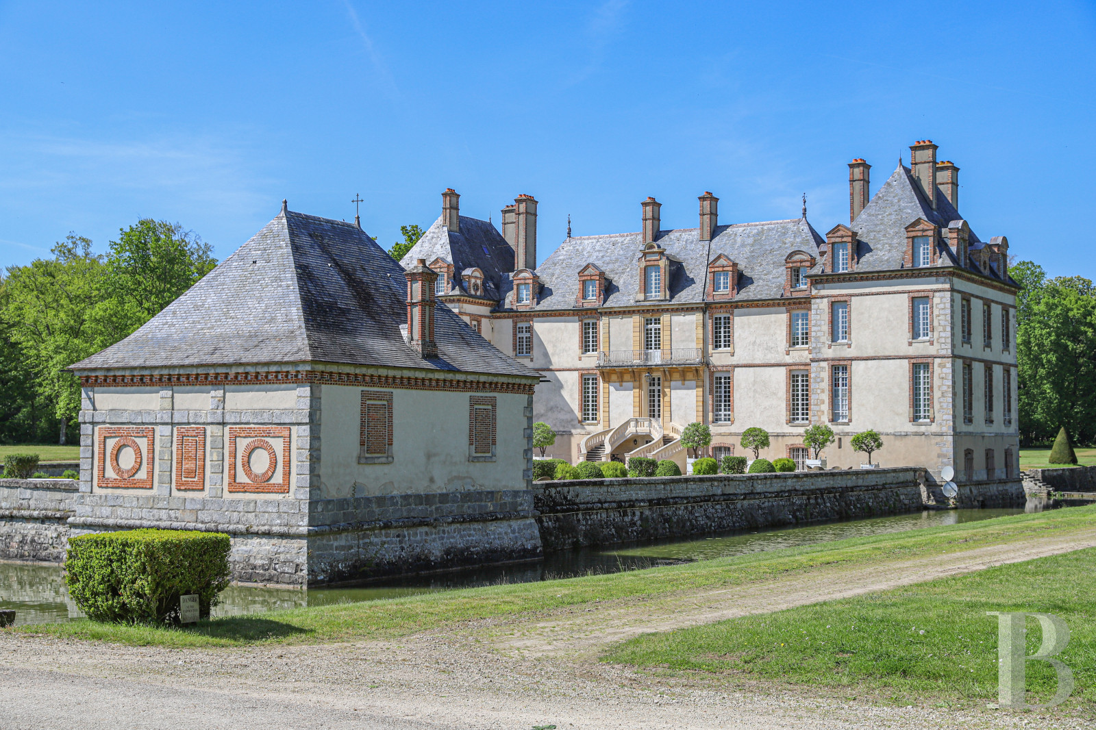 A 17th century family chateau in Seine-et-Marne, between Fontainebleau and Nemours - photo  n°36